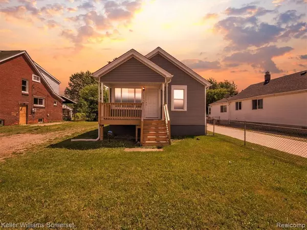 16494 E 10 MILE Road, Eastpointe, MI 48021