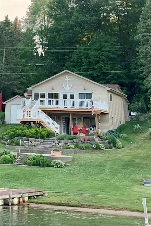 Attica, MI 48412,72 CURELLA Drive