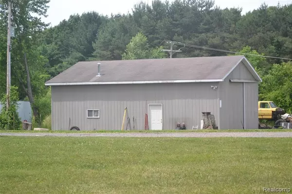Ortonville, MI 48462,1800 LIBERTY Lane