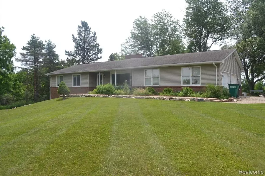 1800 LIBERTY Lane, Ortonville, MI 48462