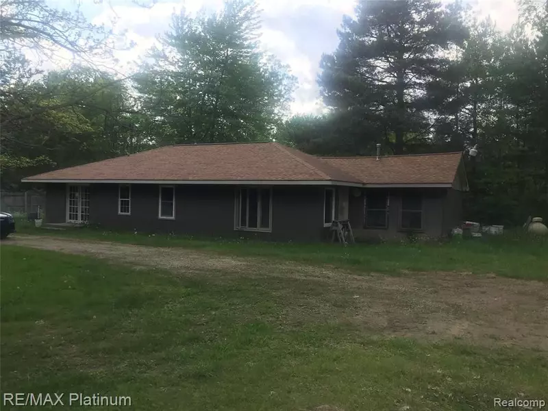 11374 N Saginaw Street, Clio, MI 48420