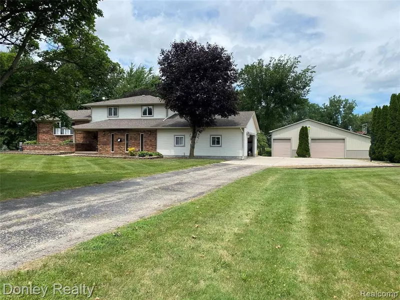 1610 Peck Road, Brown, MI 48416