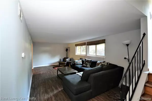 Auburn Hills, MI 48326,2368 Old Salem Road