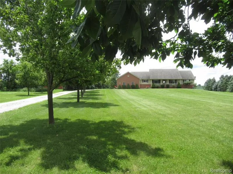 17300 ARMADA CENTER Road, Armada, MI