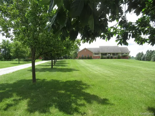 17300 ARMADA CENTER Road, Armada, MI