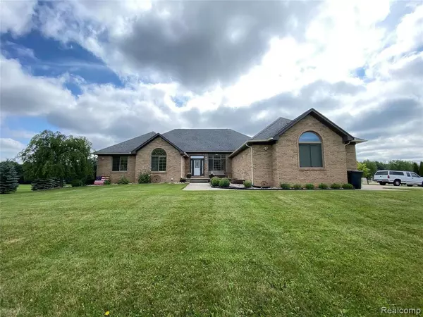 Almont, MI 48003,6335 FOX Ridge