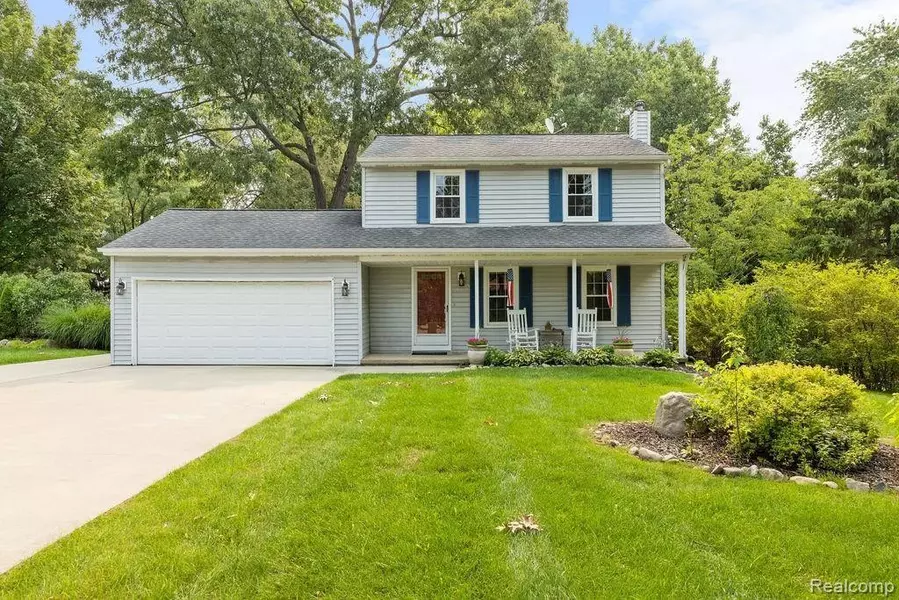 30094 COBBLESTONE Court, New Hudson, MI 48165