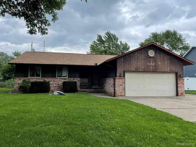 5167 BIRCHCREST Drive, Swartz Creek, MI 48473