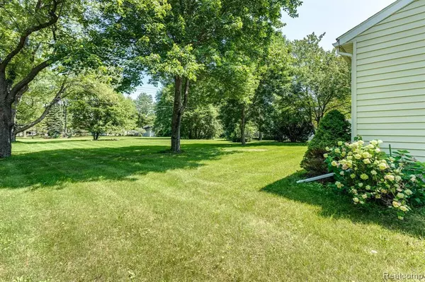 Fort Gratiot, MI 48059,3580 STATE Road