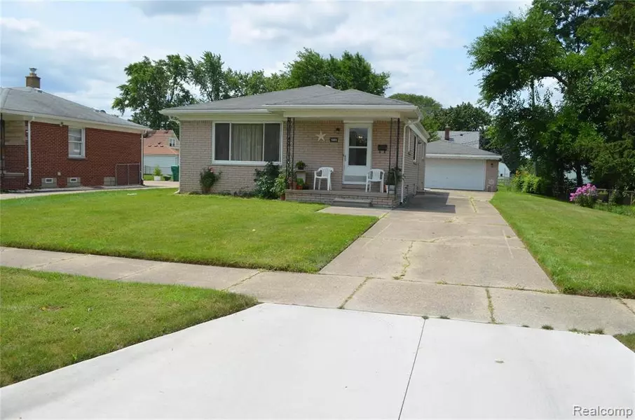 7095 CARDWELL Street, Garden City, MI