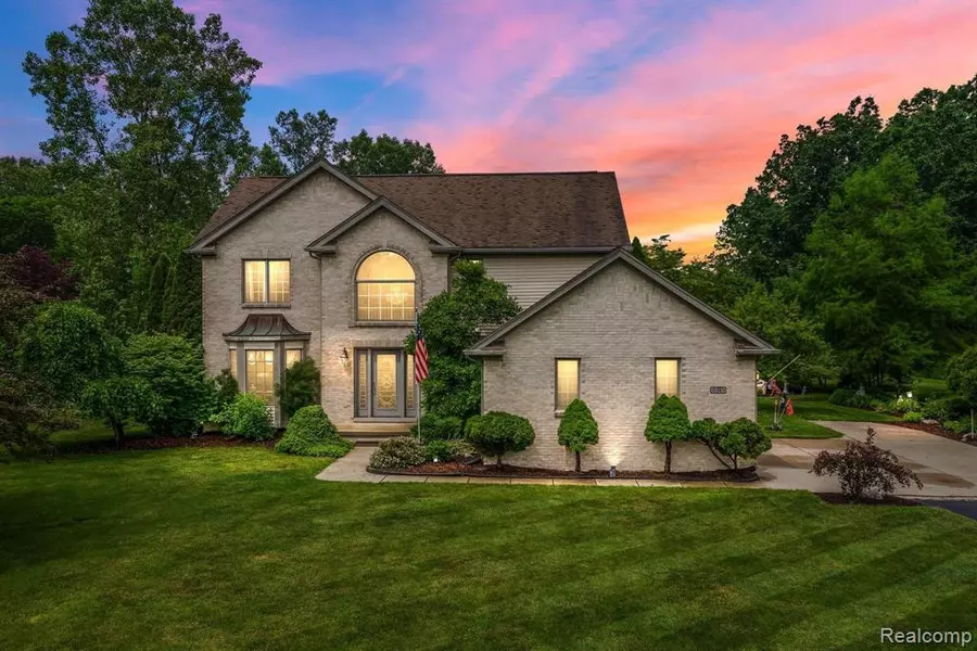 23110 HURON RIVER Drive, New Boston, MI 48164