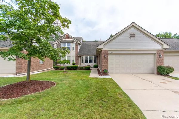 15744 GOLFVIEW DR Boulevard, Riverview, MI 48193