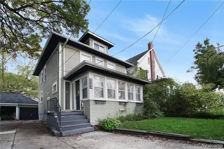 327 LATHROP Street, Lansing, MI 48912
