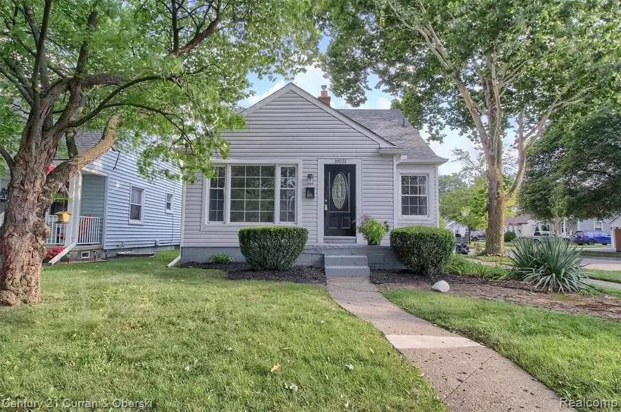 19251 PHILOMENE Boulevard, Allen Park, MI 48101