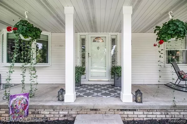 New Hudson, MI 48165,59705 SUNRIDGE Drive