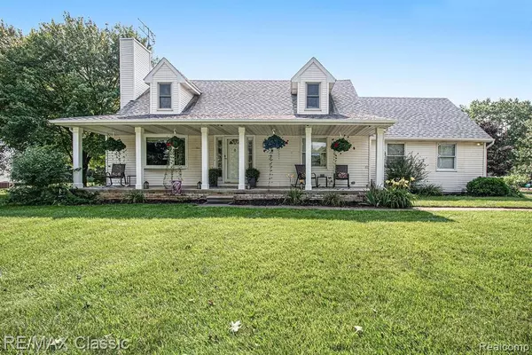 59705 SUNRIDGE Drive, New Hudson, MI 48165