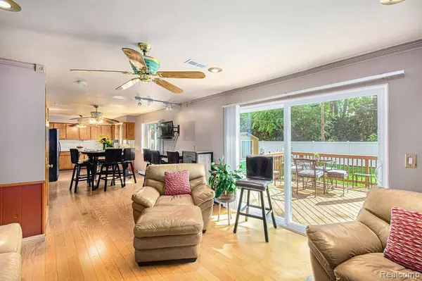 Southfield, MI 48076,29726 SOMERSET Drive