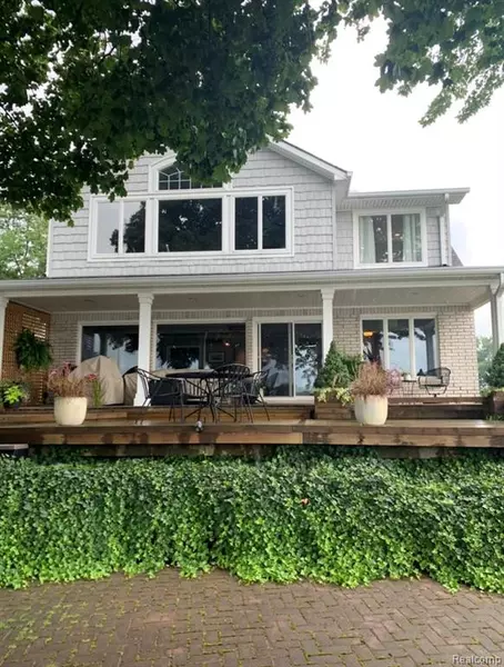 4153 RIVER Road, East China, MI