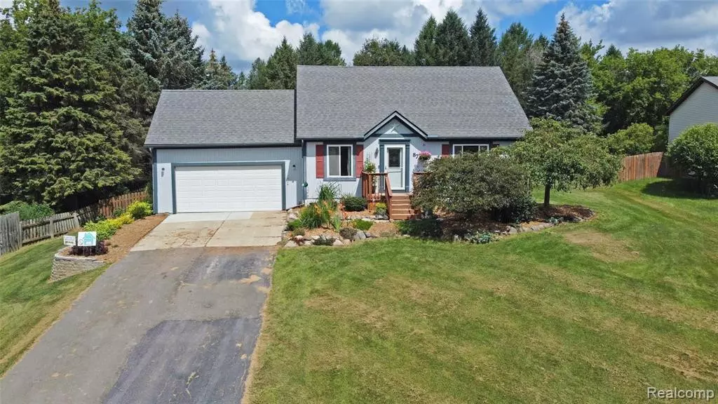 874 BALD EAGLE LAKE Road, Ortonville, MI 48462