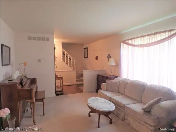 Clarkston, MI,5251 WOODCREEK Trail