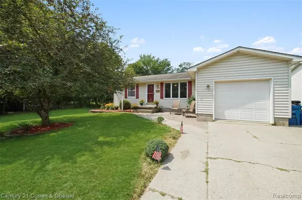 Fenton, MI 48430,109 N ANN Street