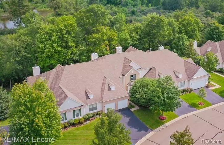 5860 BAYPOINTE Boulevard, Clarkston, MI