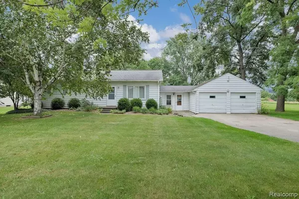 14133 Torrey Road, Fenton, MI 48430