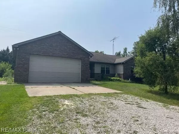 4280 CENTER Road, Linden, MI 48451