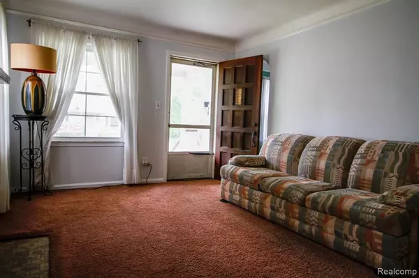 Clawson, MI,536 S MARIAS Avenue