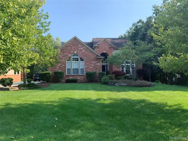 Clarkston, MI 48348,5000 SPRING MEADOW Drive