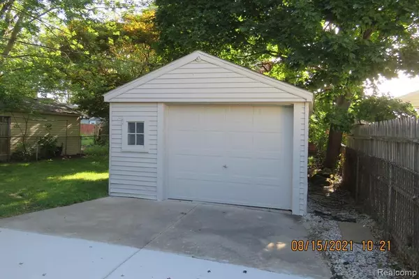 Taylor, MI 48180,8103 Roosevelt Street