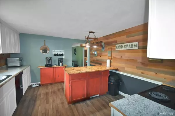 Montrose, MI 48457,296 S SAGINAW Street