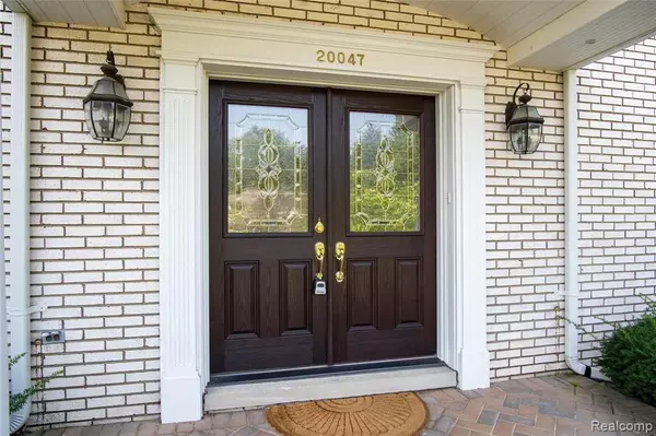 Beverly Hills, MI 48025,20047 RONSDALE Drive