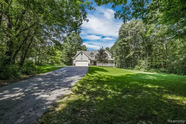 Oxford, MI 48371,5625 SANDSTONE Drive
