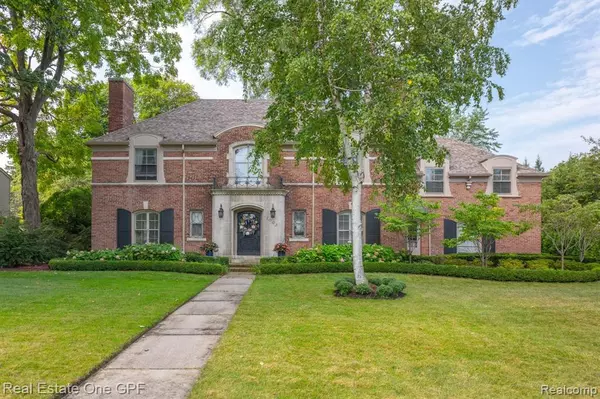 Grosse Pointe Park, MI 48230,1005 BISHOP Road