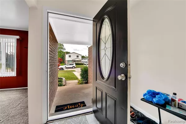 Southfield, MI 48075,18196 GOLDWIN Street