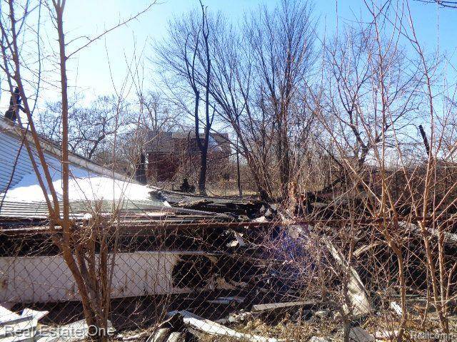 Hamtramck, MI 48212,2087 MEADE Street