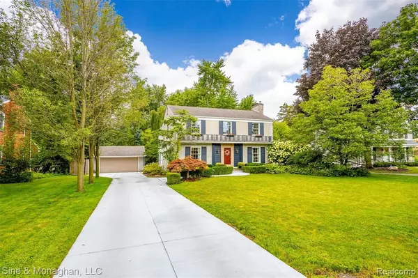 Grosse Pointe Park, MI 48230,653 Middlesex