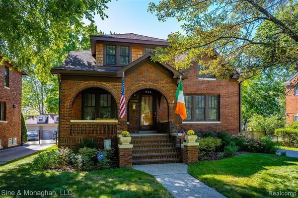 Grosse Pointe Park, MI 48230,1433 YORKSHIRE Road