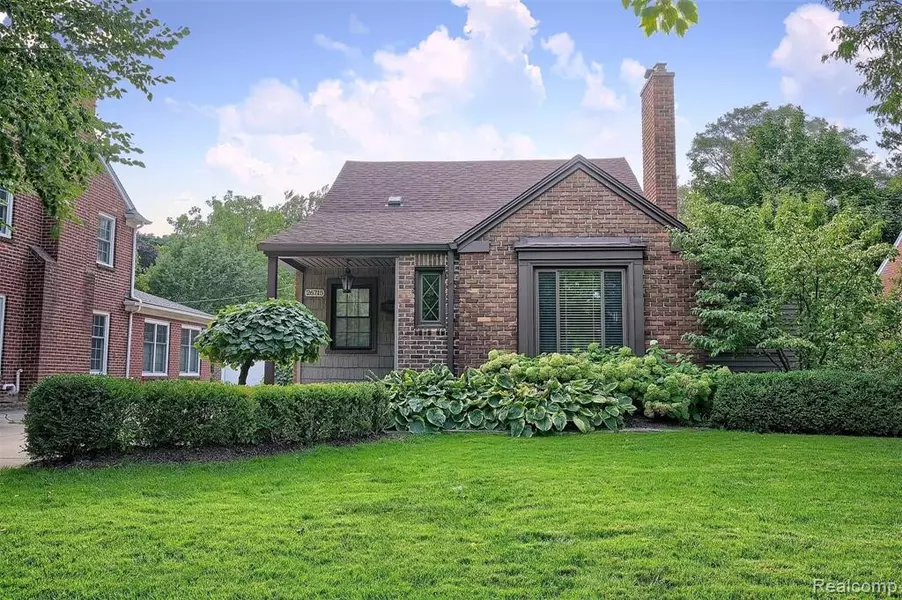 26715 Humber Street, Huntington Woods, MI