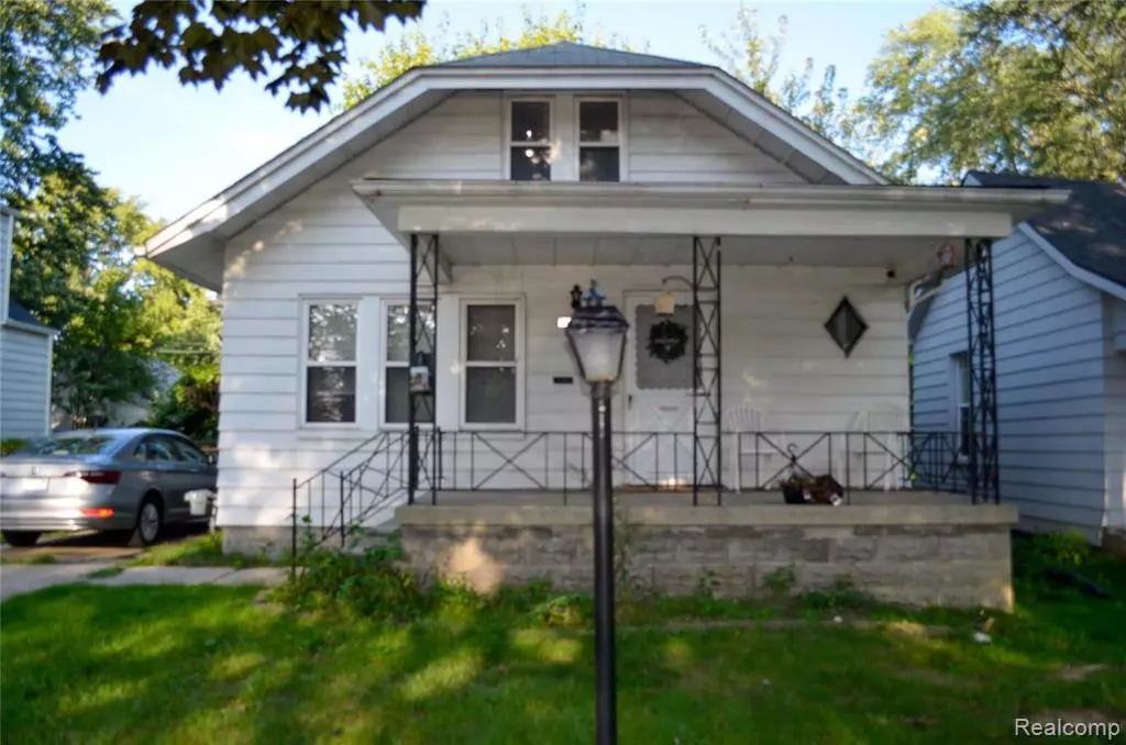 Eastpointe, MI 48021,21926 OAKWOOD Avenue