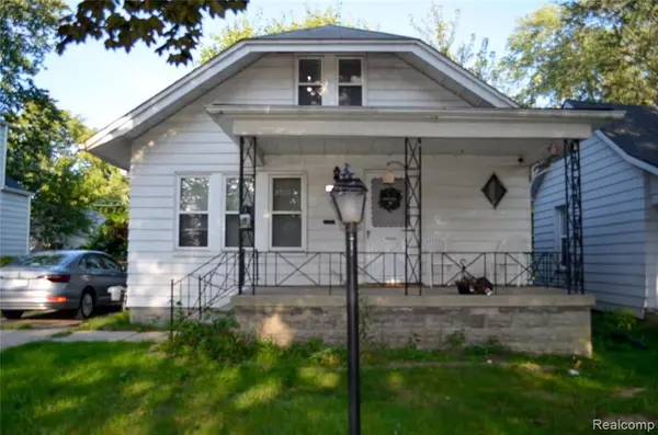 21926 OAKWOOD Avenue, Eastpointe, MI 48021