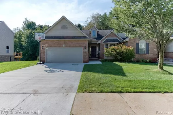 New Hudson, MI 48165,59635 Twin Pines Drive