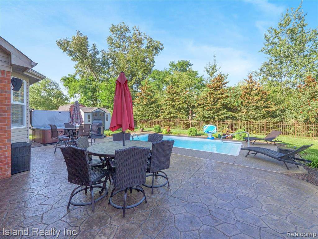 MI 48183,19834 FOUNTAIN VIEW Lane