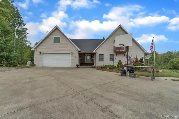 5380 RIVERVIEW Road, Gladwin, MI 48624