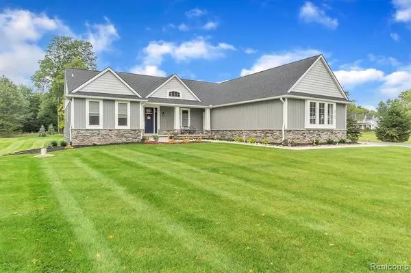 Davisburg, MI 48350,5143 BIRCH Drive
