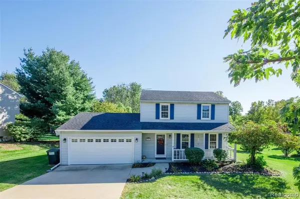 60541 Town Square Street, New Hudson, MI 48165