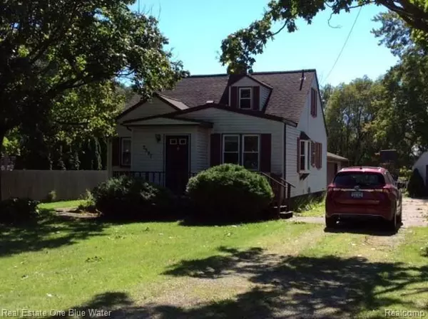 2597 W WATER Street, Port Huron, MI 48060
