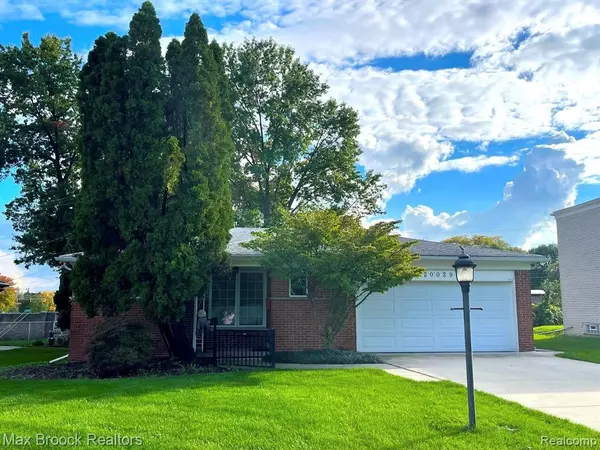 20029 COVINGTON PKWY, Southfield, MI 48076