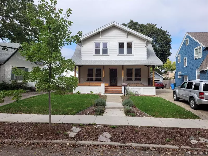 908 BRITTEN Avenue, Lansing, MI 48910